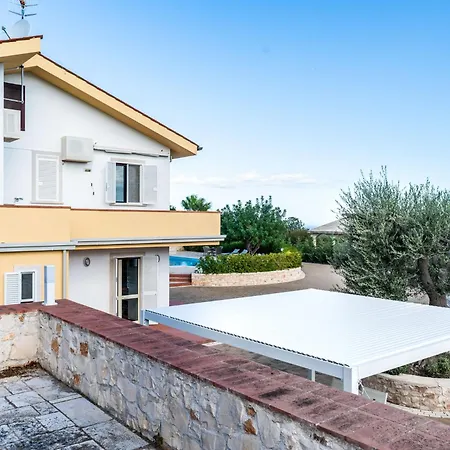 Villa Polignano Con Piscina By Wonderful Italy *